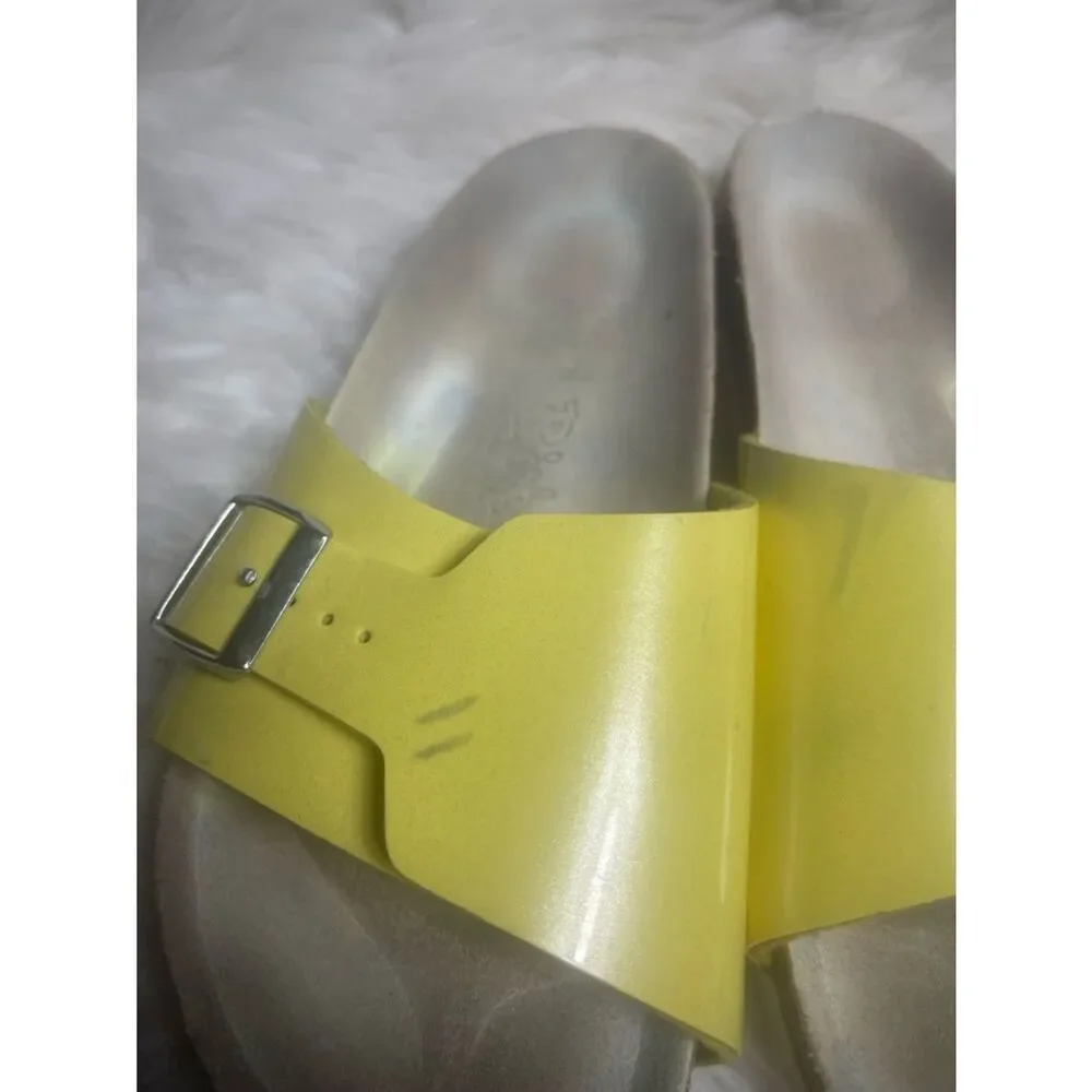 Birkenstock Birki’s Yellow Slide Sandals with Adjustable Buckle -EUR SZ39